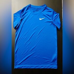 Nike Lightweight Practice Jersey Tee - Youth XL - Like New